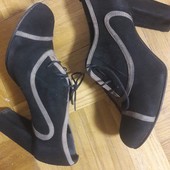 Розпродаж ! Ботильйони Paola Martani