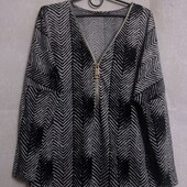 Женский трикотажный свитер отличного качества