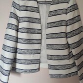 Бавовняний блейзер у смужку з структурованої тканини