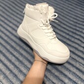 Кросівки зимові. Хутро всередині