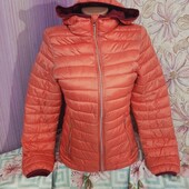 Демісезонна куртка, стан нової речі класснюча. Тепла.
