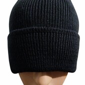 Тёплая вязаная шапка на флисе с подворотом