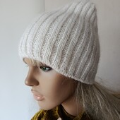 Вязаная шапка Бинни