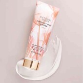 Victoria's Secret Coconut milk & rose парфумований лосьйон для тіла, 236ml 