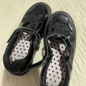 Дитячі лаковані шкіряні туфлі 33 розмір