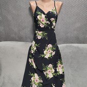 Симпатичное платье на запах, р.34/36(евро)