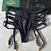 Сексуальные черные трусы