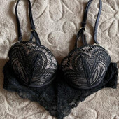 Мереживний бюст з красивою спинкою