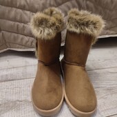 Уггі нові, р.37