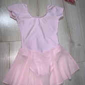 Купальник для гімнастики і хореографії з коротким рукавом і спідницею з шифону .