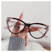 Стильные очки с диоптриями минус -1,5-