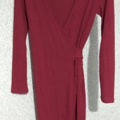 Розкішна трендова сукня.