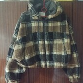 Укороченная теплая курточка-тедик в клетку, размер М.Состояние идеальное.