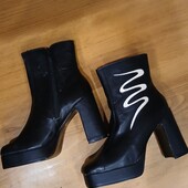 Зимние на меху р.7.5 Италия (есть ньюансы (витрина