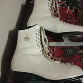 Ковзани, розмір 40, шкіра.