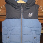 Жилетка утеплена р.98-104