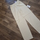 Фірмові красиві штани.