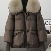 Гарний і вдалий дизайн. Модний колір. Зимова куртка розмір М