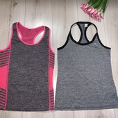 В ідеалі .Дві спортивні майки розмір XS.