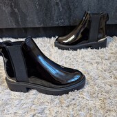 р.39.Ґумові черевички/челсі Aldo.