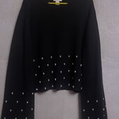 Укороченный женский свитер , расшитый жемчужинами