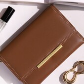 Жіночий гаманець з екошкіри коричневого кольору 15×10,5 см