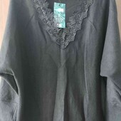 Свитер с кружевом 