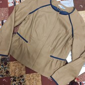 Брендовий блейзер з окантовкою р.14