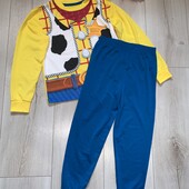 У новому стані .Піжамка,костюм для дому на 6-7років.