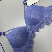 997. Бюстгальтер без кісточок 85В