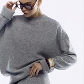 Чарівний светр з оригінальною спинкою від Primark, розмір L. Фото 1 приклад.