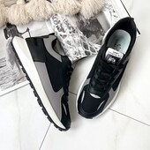 Розпродаж Кросівки жіночі 24,5 см