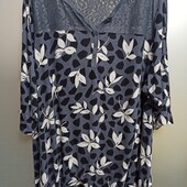 Блузка вискоза с ажурной вставкой.