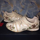 Кроссовки.р.р.38.стелька 24 см.в хорошем состоянии.Оригинал!