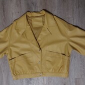 Жіноча куртка зі штучної шкіри