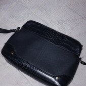 Містка зручна сумочка!