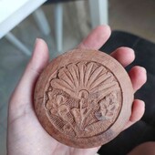 Дерев'яна шкатулка