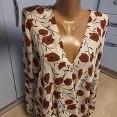 Красива фірмова блузка!