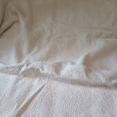 Махровий якісний банний рушник у відмінному стані 136*70