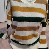 жіночий тоненький теплий светр 