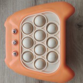 Інтерактивна іграшка .