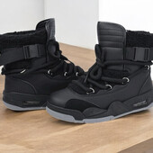 Теплые зимние ботинки на меху! 36,37р черн шнур