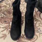 Нові! Демісезонні чобітки, натуральна замша, 36 розмір