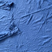 Тепленький флісовий пледик у відмінному стані 145*195 колір у реалі як на фото 4