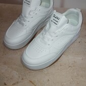 Жіночі кросівки демі