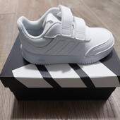 Дитячі кросівки Adidas  25р нові ціна 1600гр