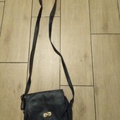 Гарненька сумочка-сток-не ношений, Atmosphere