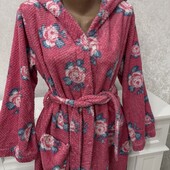 Новий завіз Тепленький халатик у відмінному стані СМЛ дивіться заміри