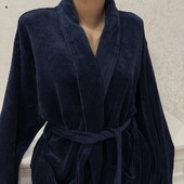 Новий завіз Теплющий пухнастий мякусенький халатик у ідеальному стані 42-44 євро