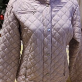 Розпродаж верхнього одягу! Легка куртка